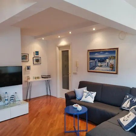 1 Apartmant & 1 Delux Room With Bathroom Dubrovnik Exterior photo