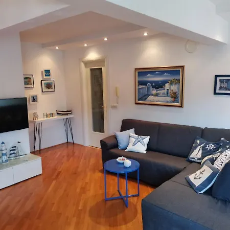 1 Apartmant & 1 Delux Room With Bathroom Dubrovnik Exterior photo