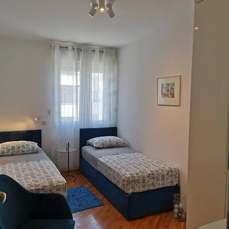1 Apartmant & 1 Delux Room With Bathroom Dubrovnik Exterior photo
