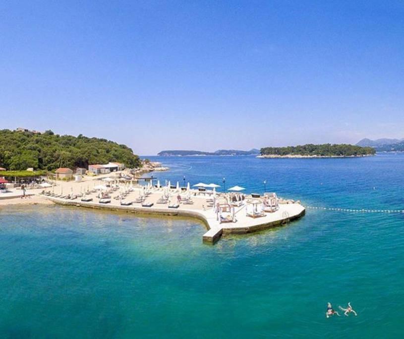 1 Apartmant & 1 Delux With Bathroom Apartment *